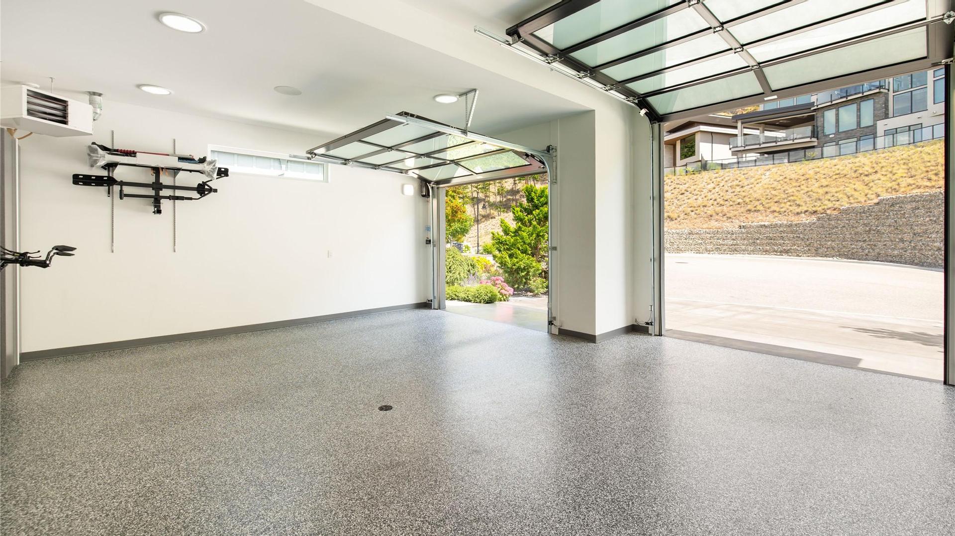 









602


Clifton

Court,
Kelowna,




BC
V1V 0B7


