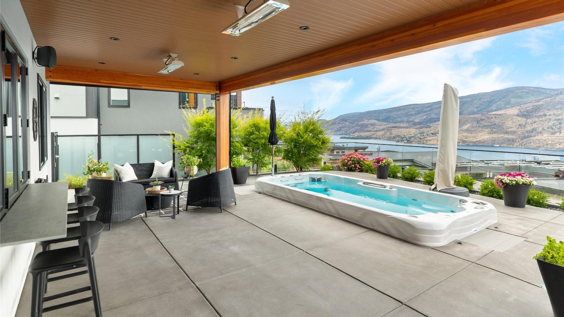 









602


Clifton

Court,
Kelowna,




BC
V1V 0B7

