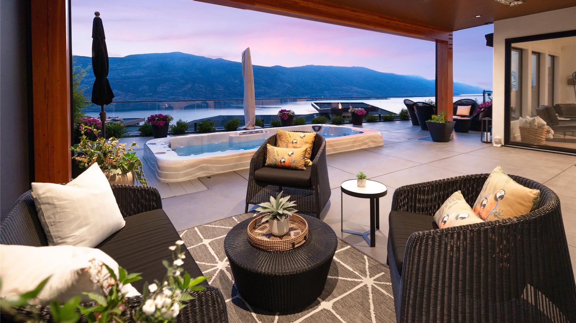









602


Clifton

Court,
Kelowna,




BC
V1V 0B7

