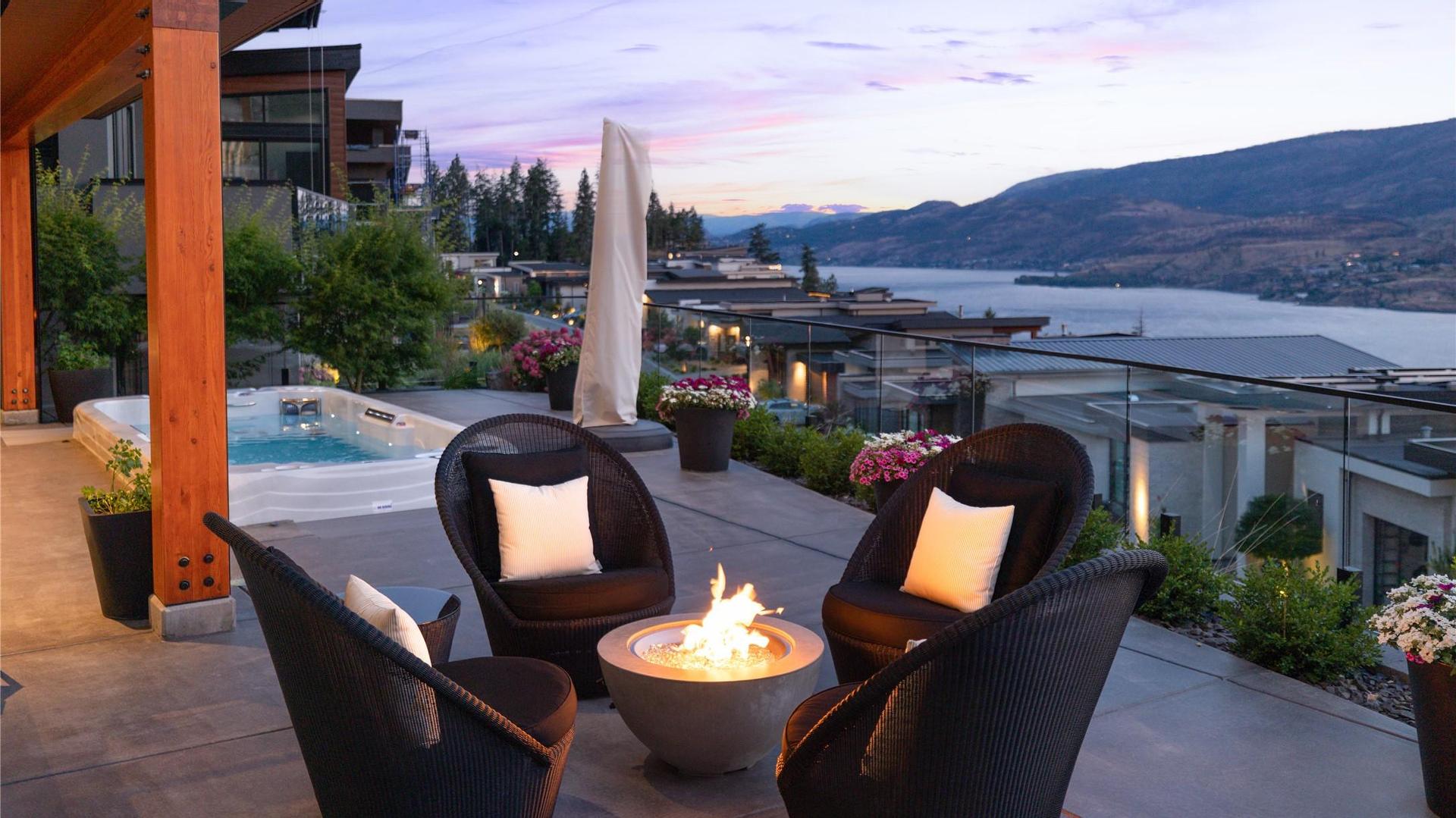 









602


Clifton

Court,
Kelowna,




BC
V1V 0B7

