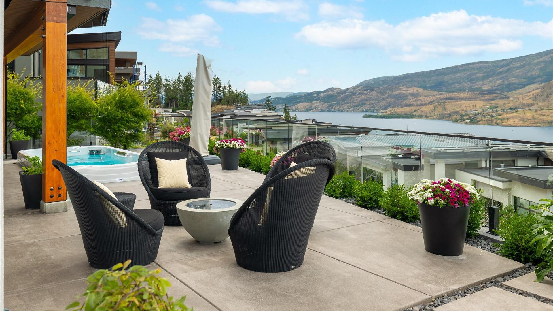 









602


Clifton

Court,
Kelowna,




BC
V1V 0B7

