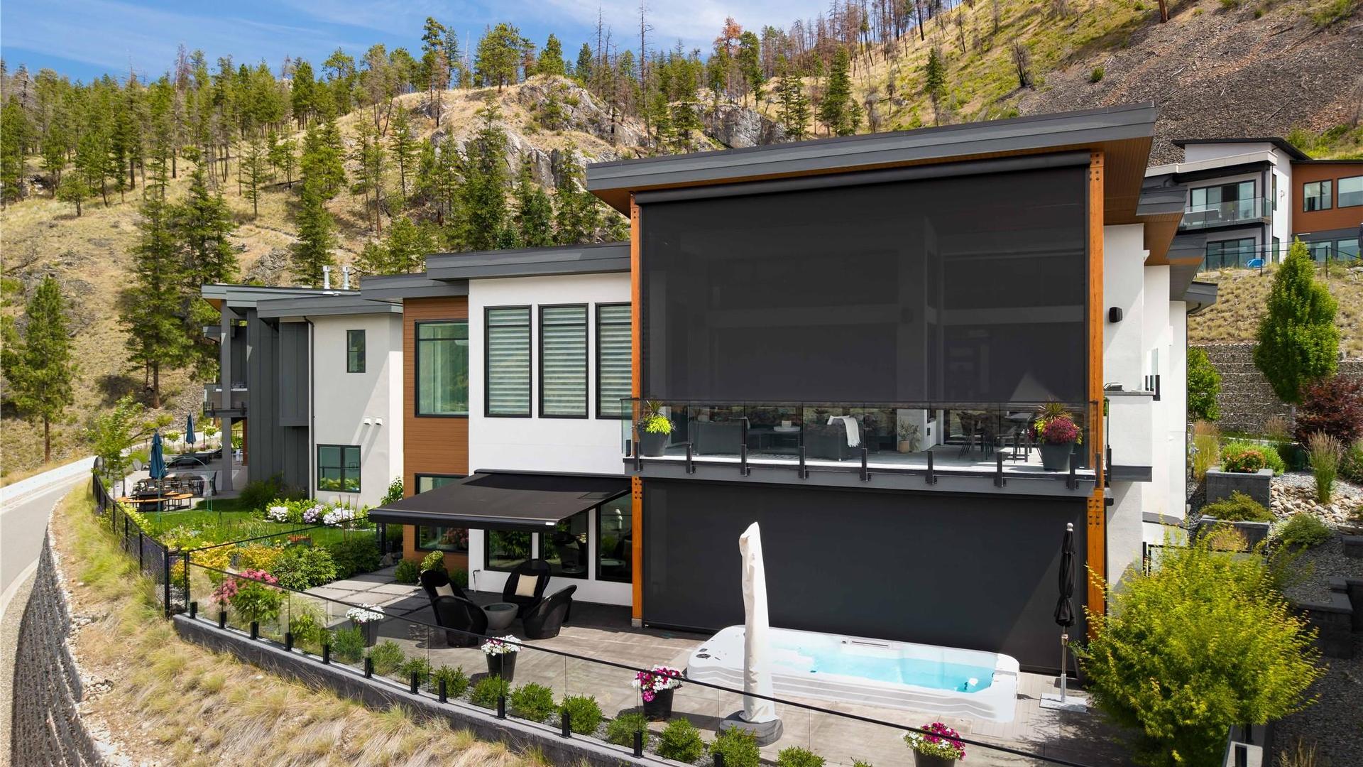 









602


Clifton

Court,
Kelowna,




BC
V1V 0B7

