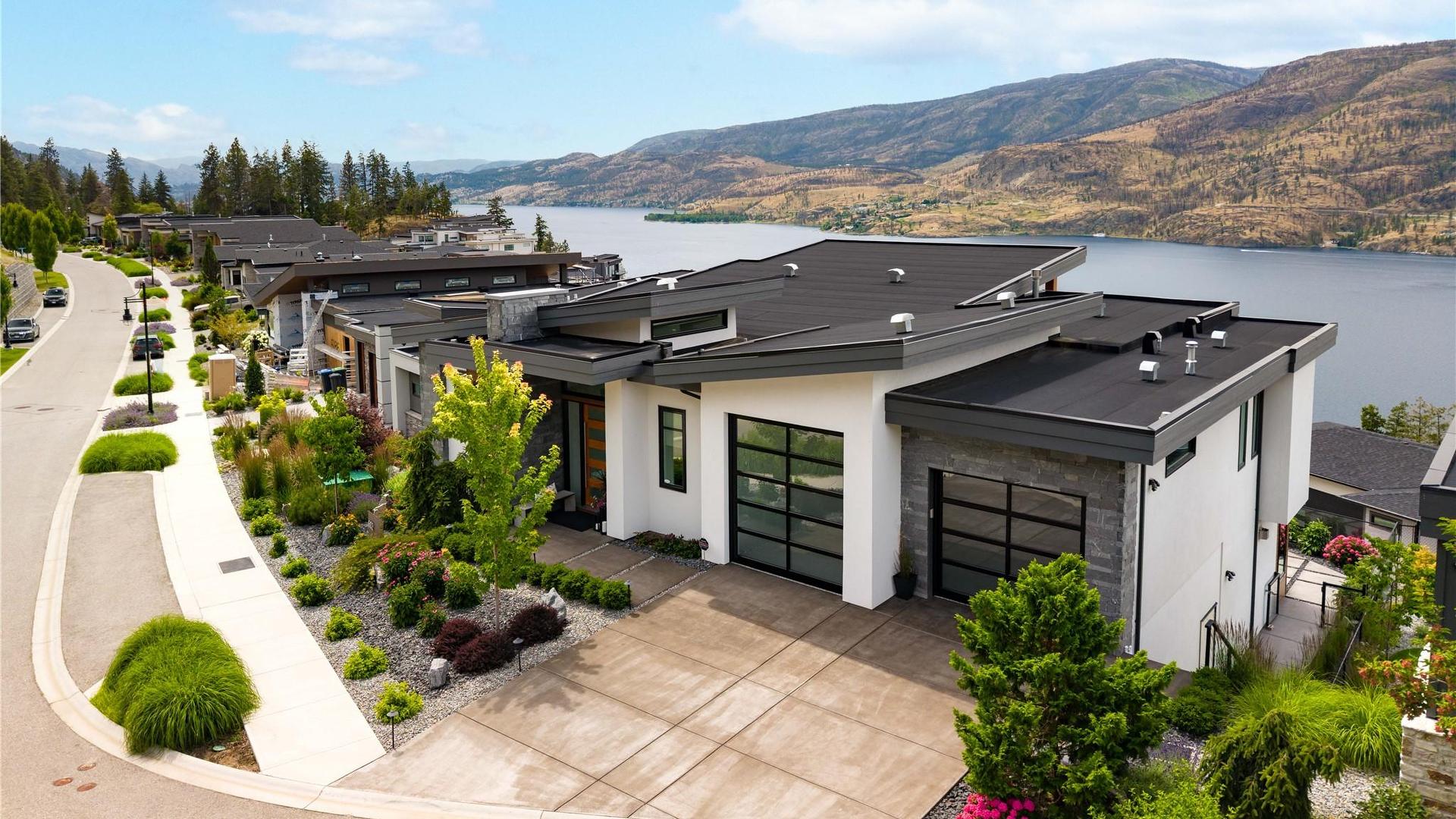 









602


Clifton

Court,
Kelowna,




BC
V1V 0B7

