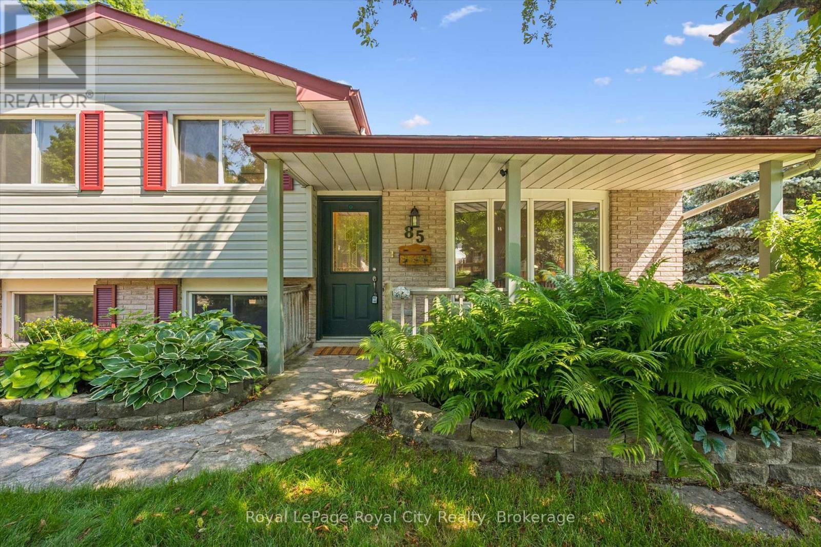 












85 SLEEMAN AVENUE

,
Guelph (Junction/Onward Willow),




Ontario
N1H6G5

