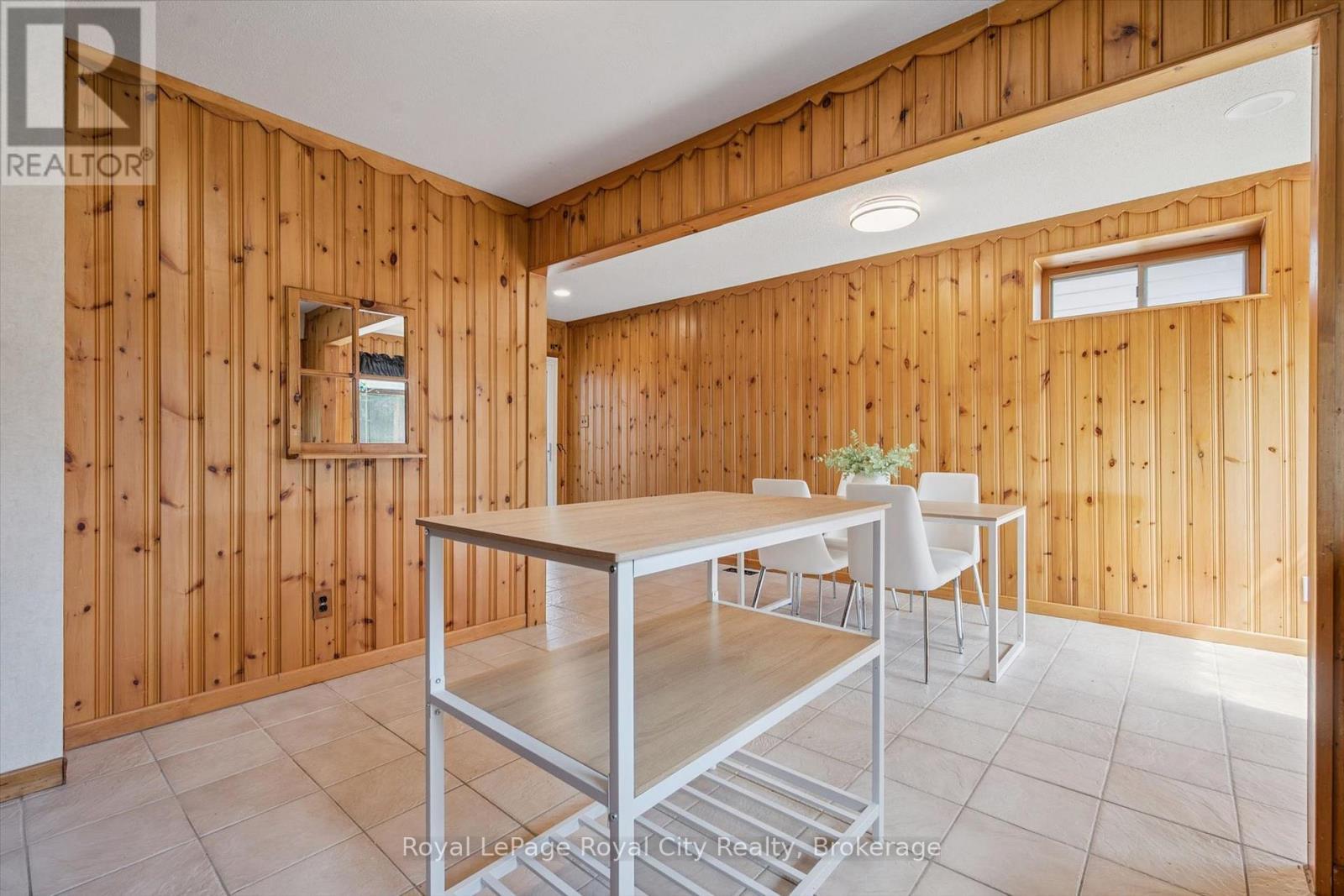 












85 SLEEMAN AVENUE

,
Guelph (Junction/Onward Willow),




Ontario
N1H6G5

