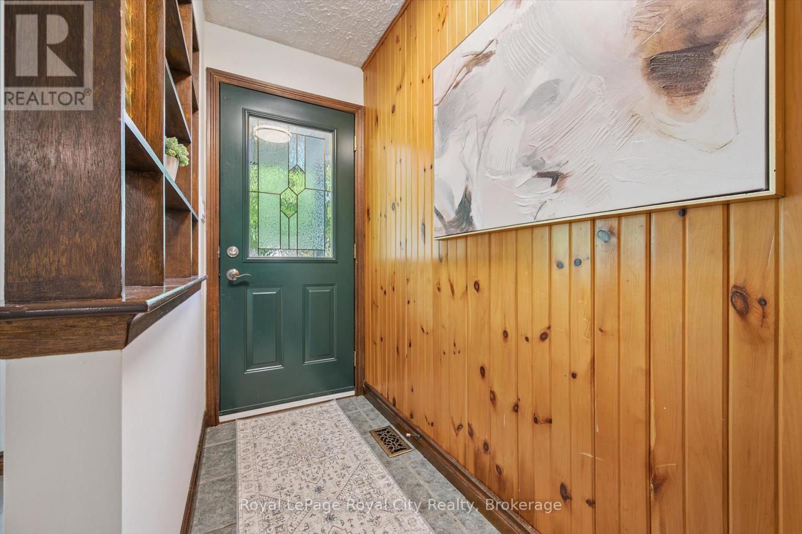 












85 SLEEMAN AVENUE

,
Guelph (Junction/Onward Willow),




Ontario
N1H6G5

