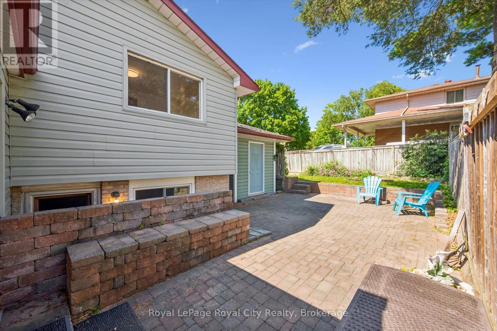 












85 SLEEMAN AVENUE

,
Guelph (Junction/Onward Willow),




Ontario
N1H6G5

