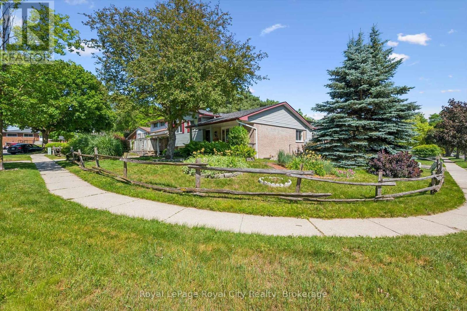 












85 SLEEMAN AVENUE

,
Guelph (Junction/Onward Willow),




Ontario
N1H6G5


