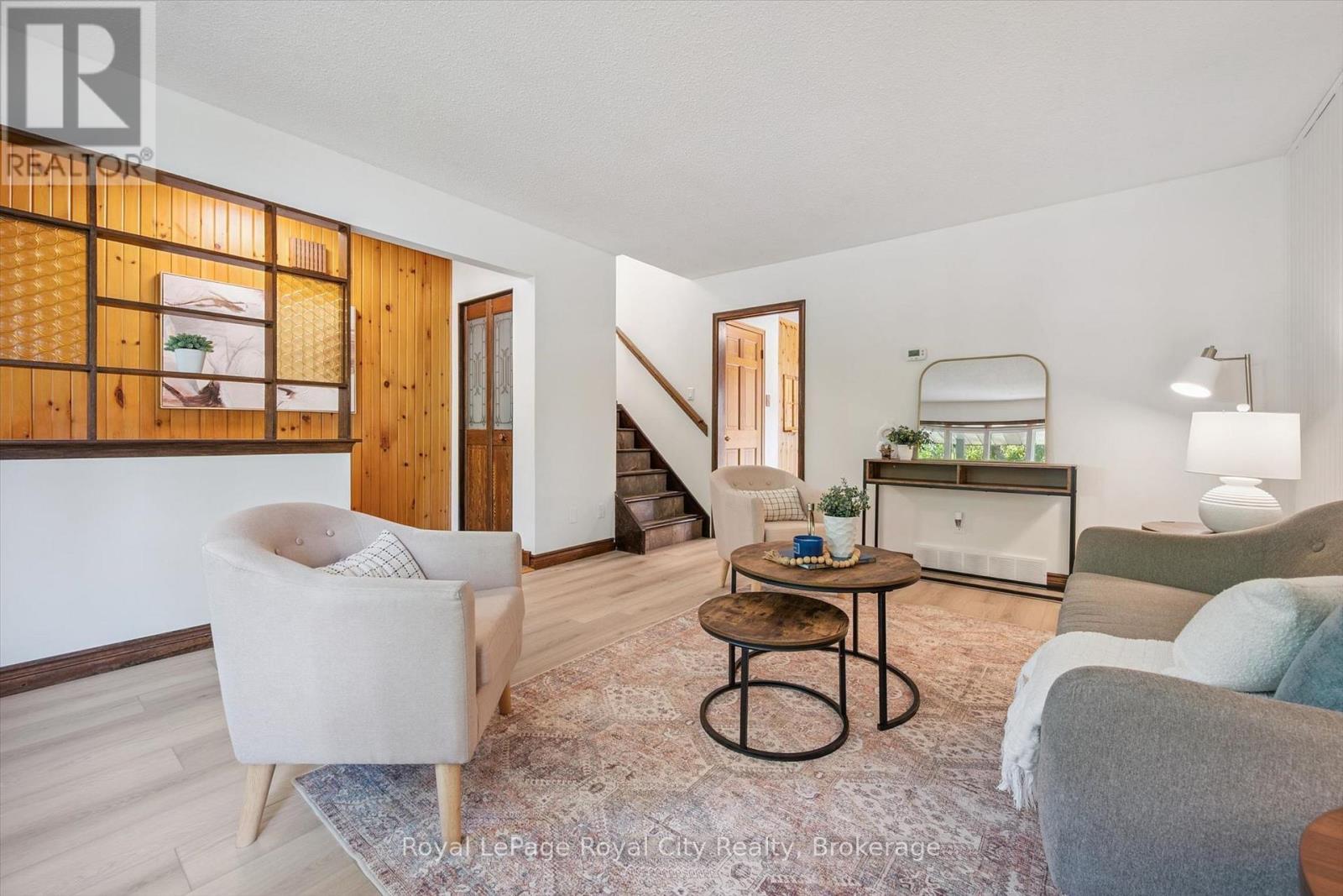 












85 SLEEMAN AVENUE

,
Guelph (Junction/Onward Willow),




Ontario
N1H6G5

