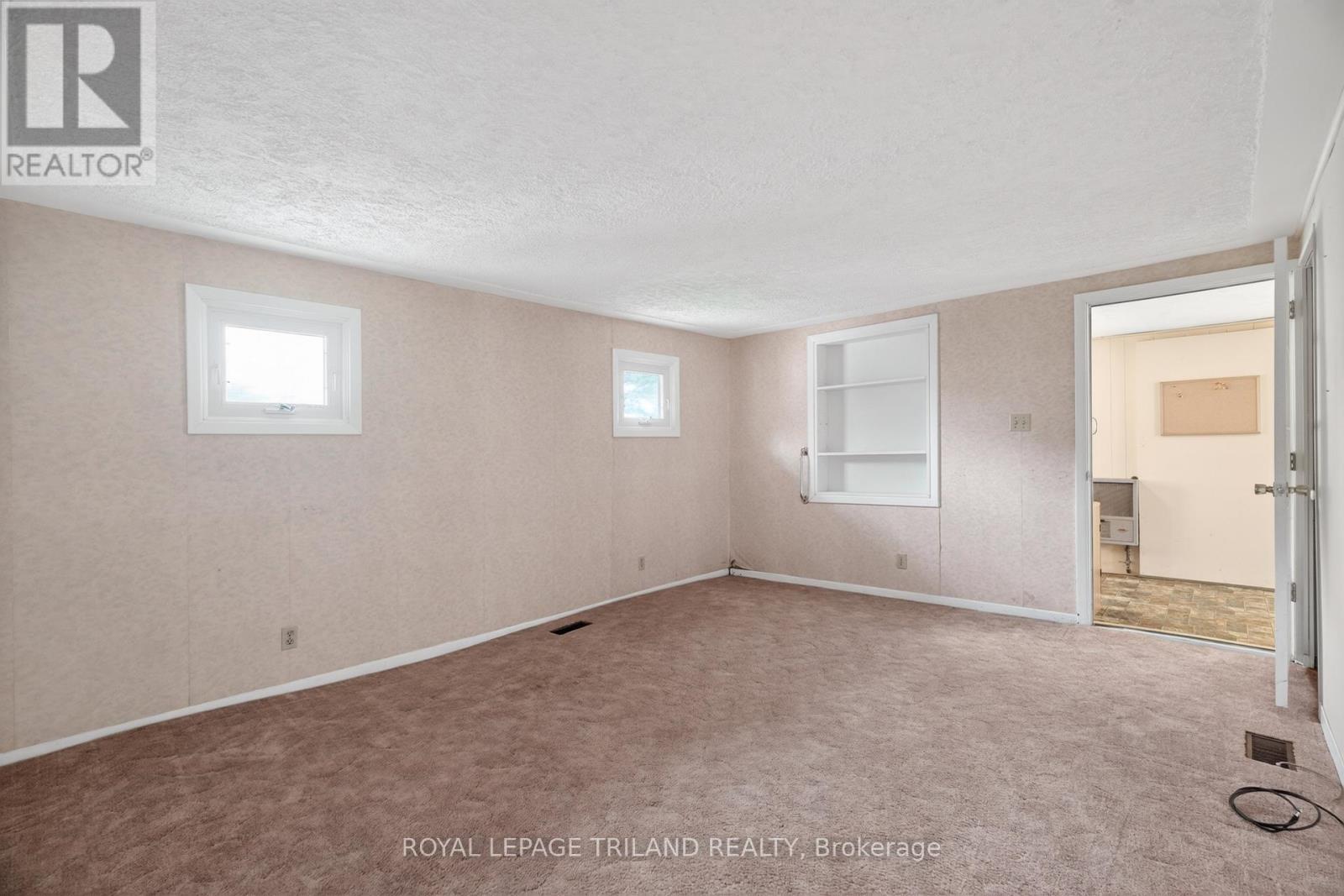 












64 WELLINGTON AVENUE

,
Southwest Middlesex (Appin),




Ontario
N0L1A0


