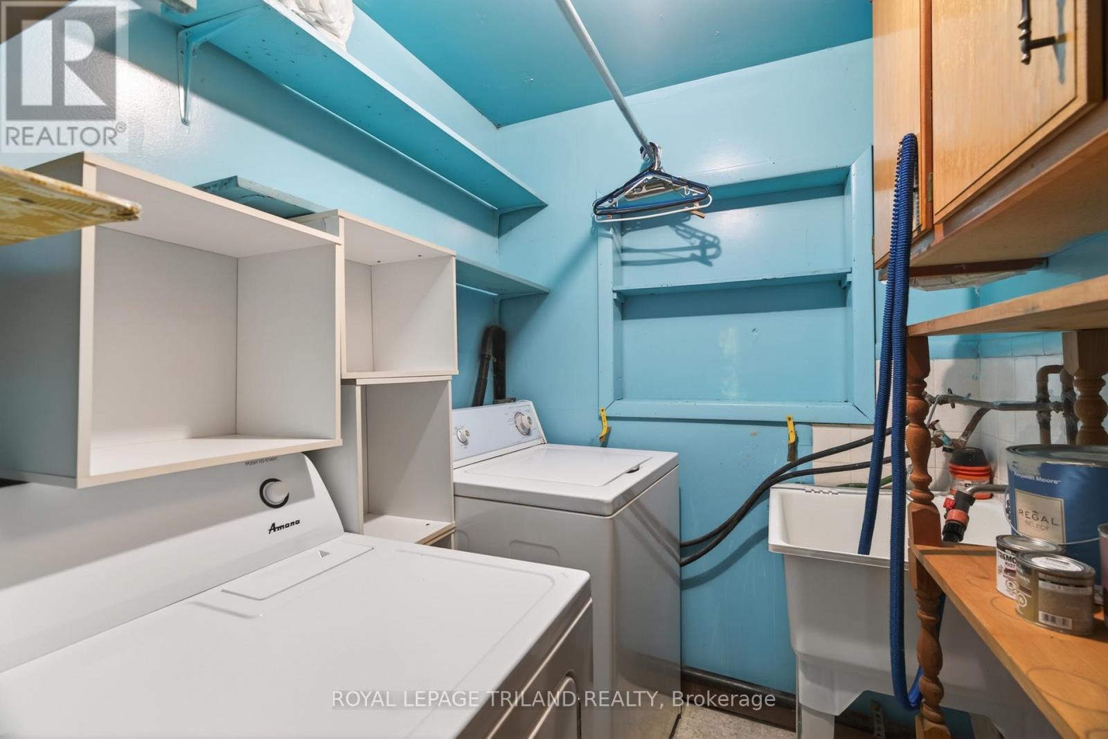 












64 WELLINGTON AVENUE

,
Southwest Middlesex (Appin),




Ontario
N0L1A0

