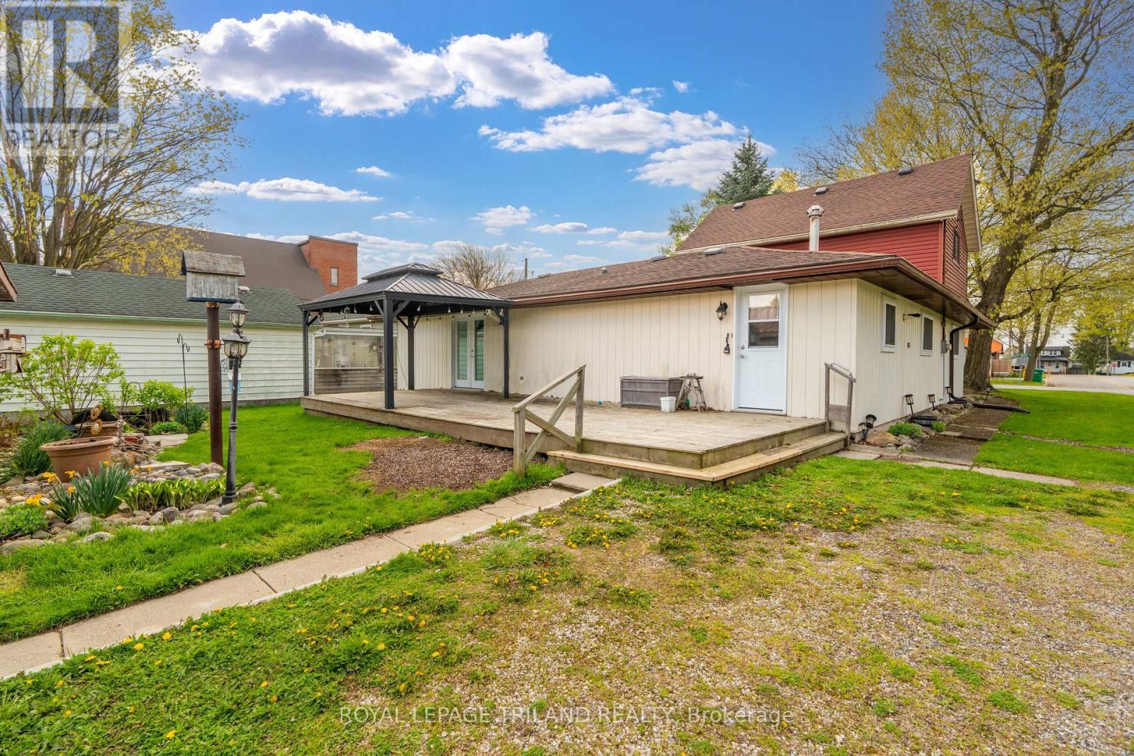 












64 WELLINGTON AVENUE

,
Southwest Middlesex (Appin),




Ontario
N0L1A0

