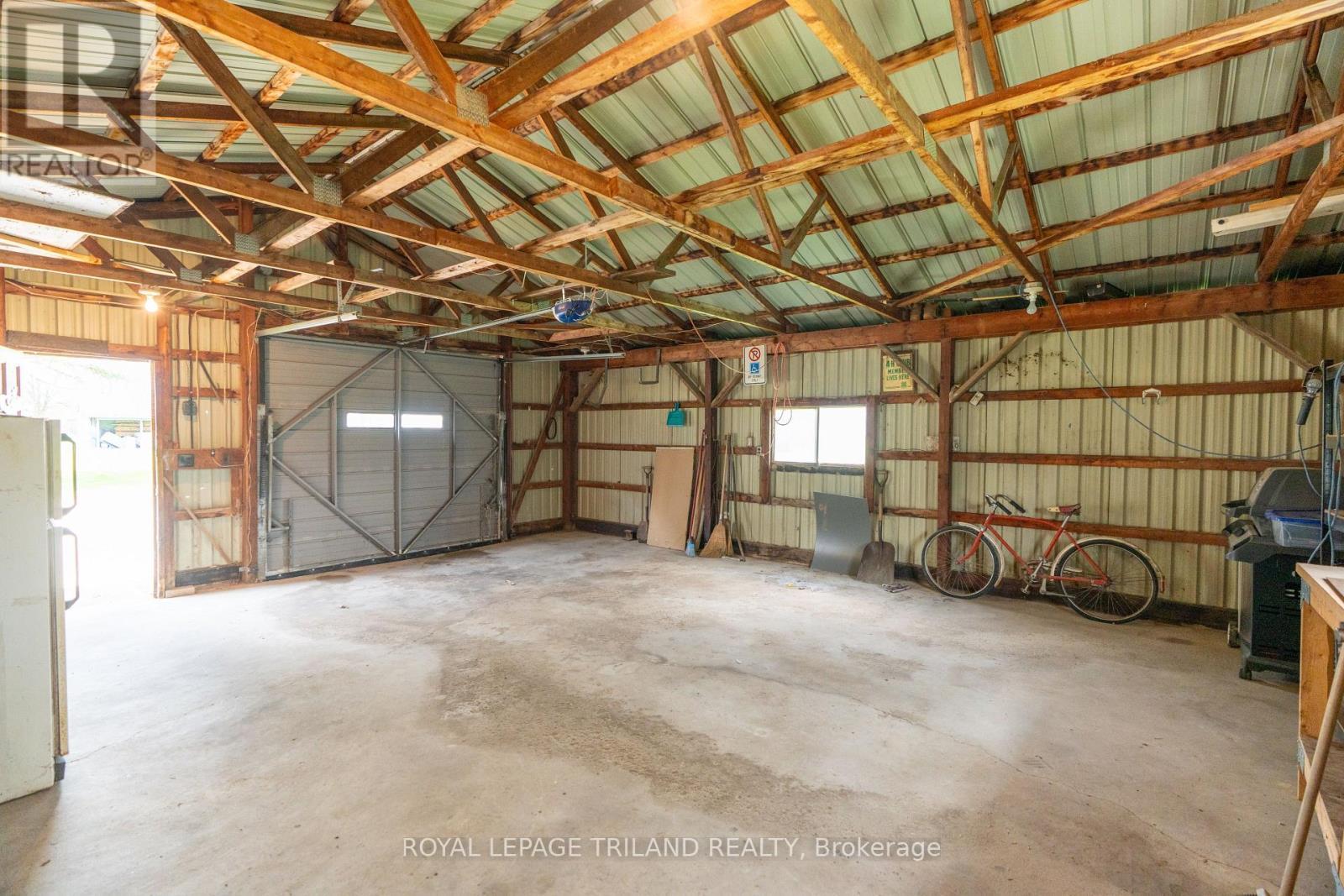 












64 WELLINGTON AVENUE

,
Southwest Middlesex (Appin),




Ontario
N0L1A0


