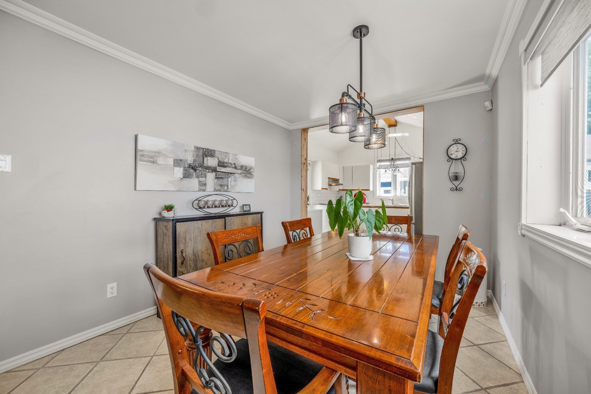 









328


Av. des Vétérans

,
Montréal-Est,




QC
H1B5B7

