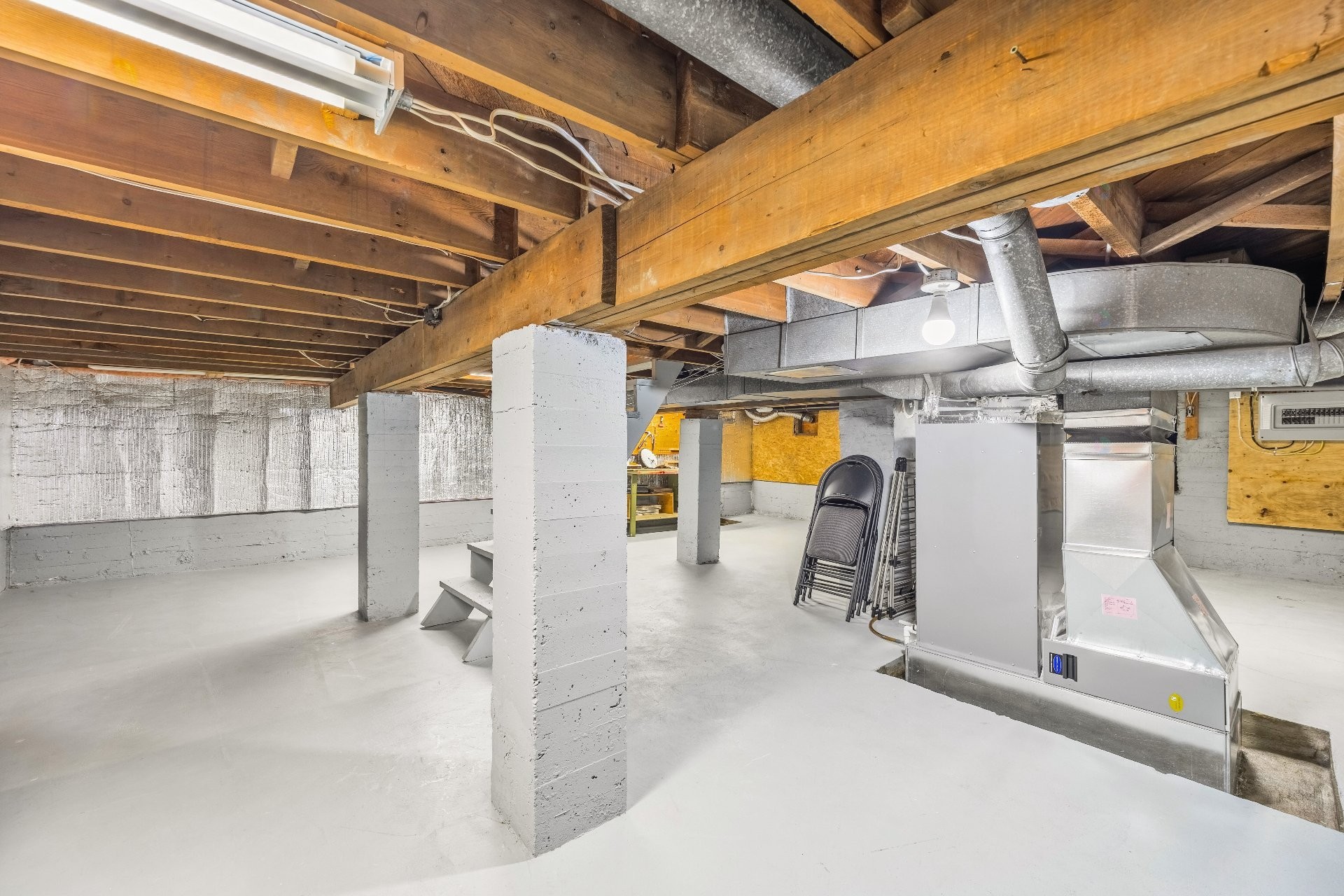 









328


Av. des Vétérans

,
Montréal-Est,




QC
H1B5B7

