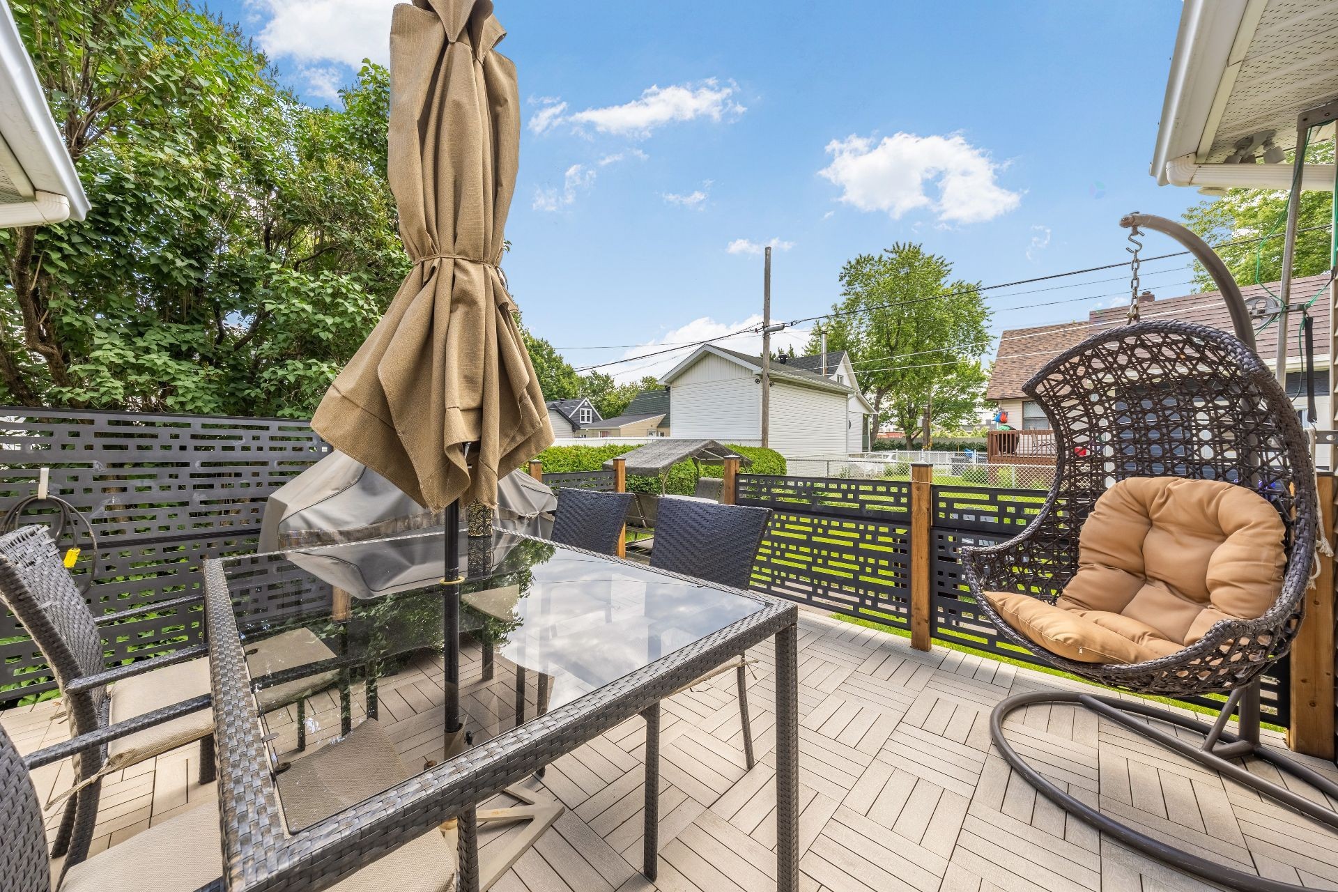 









328


Av. des Vétérans

,
Montréal-Est,




QC
H1B5B7

