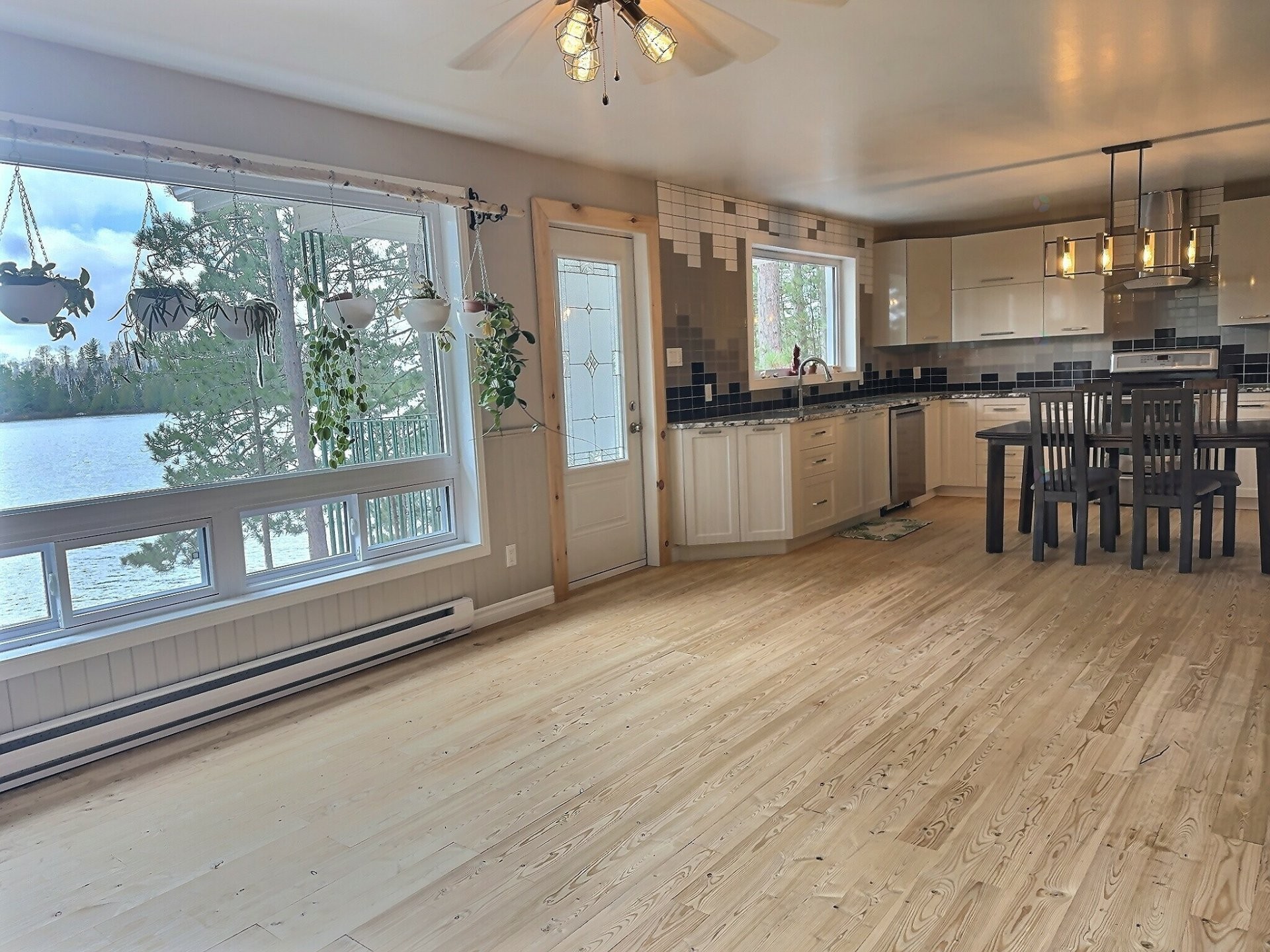 









497


Ch. du Lac-de-l'Argentier

,
Fugèreville,




QC
J0Z2A0

