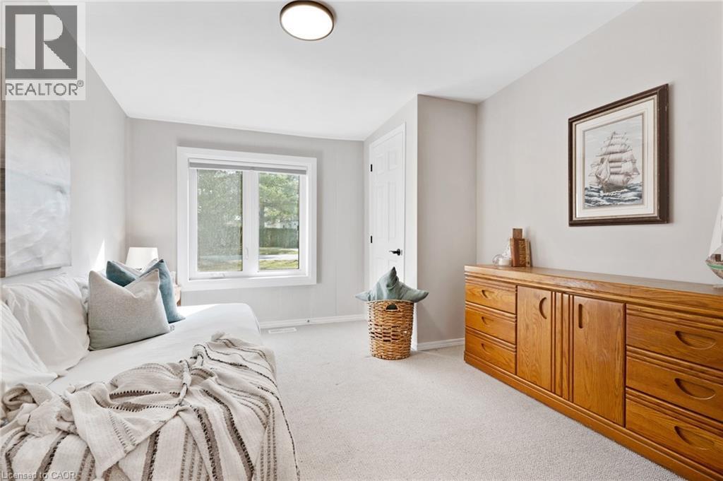 












28 MACPHERSON Crescent

,
Flamborough,




Ontario
N0B2J0


