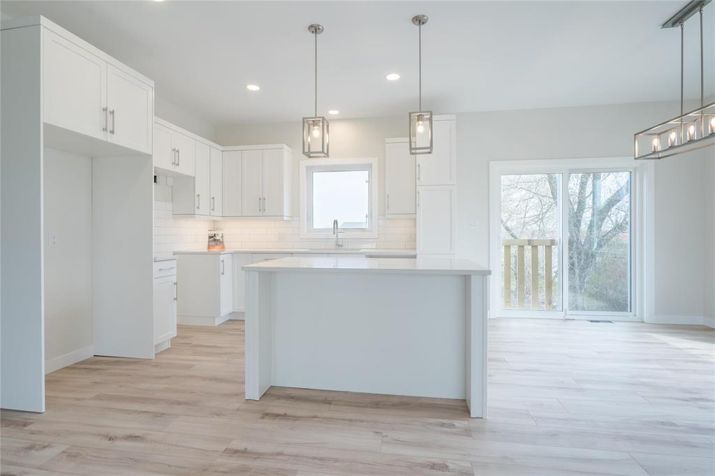 












3 Elizabeth Waytiuk Cove

,
East Selkirk,




Manitoba
R0E0M0

