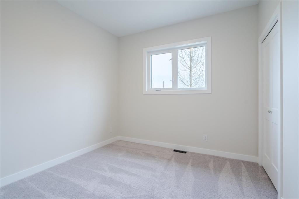 












3 Elizabeth Waytiuk Cove

,
East Selkirk,




Manitoba
R0E0M0

