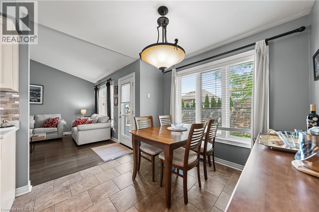 












1052 VANSICKLE Road N

,
St. Catharines,




Ontario
L2S2X3

