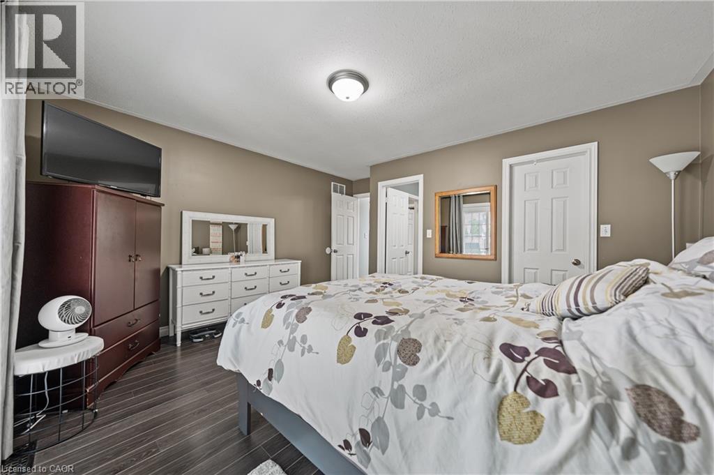 












1052 VANSICKLE Road N

,
St. Catharines,




Ontario
L2S2X3

