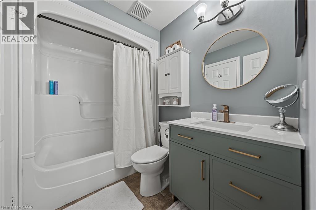 












1052 VANSICKLE Road N

,
St. Catharines,




Ontario
L2S2X3

