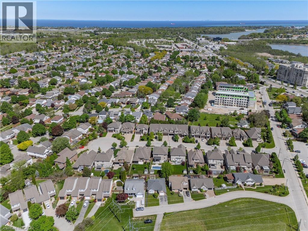 












1052 VANSICKLE Road N

,
St. Catharines,




Ontario
L2S2X3

