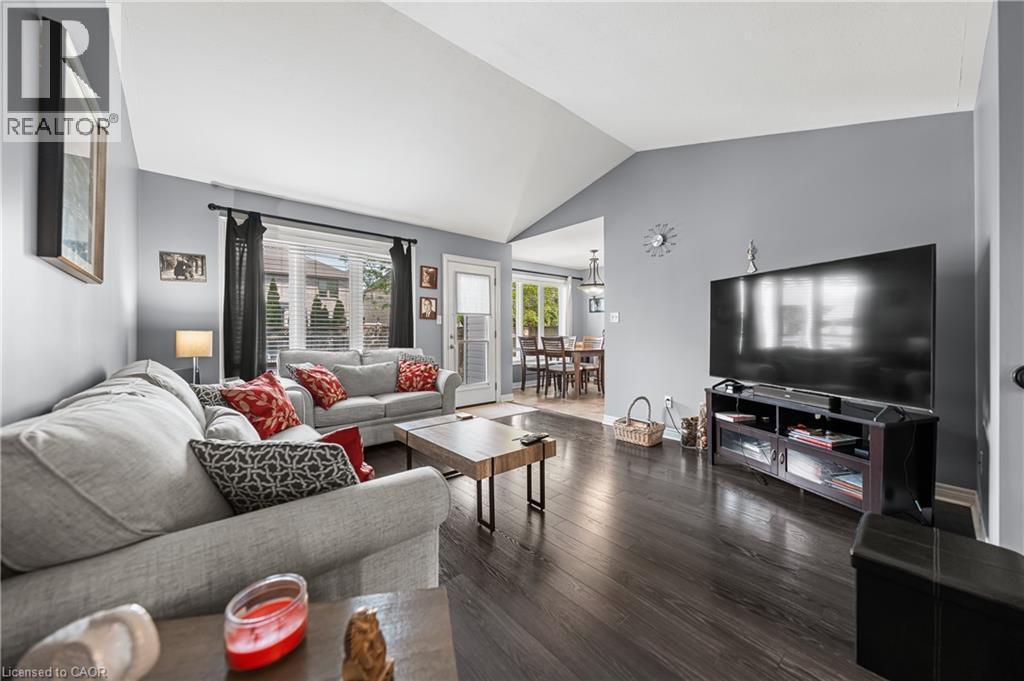 












1052 VANSICKLE Road N

,
St. Catharines,




Ontario
L2S2X3

