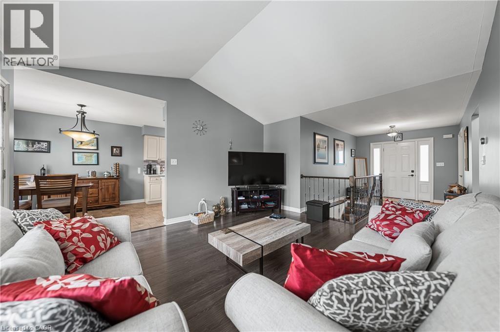 












1052 VANSICKLE Road N

,
St. Catharines,




Ontario
L2S2X3

