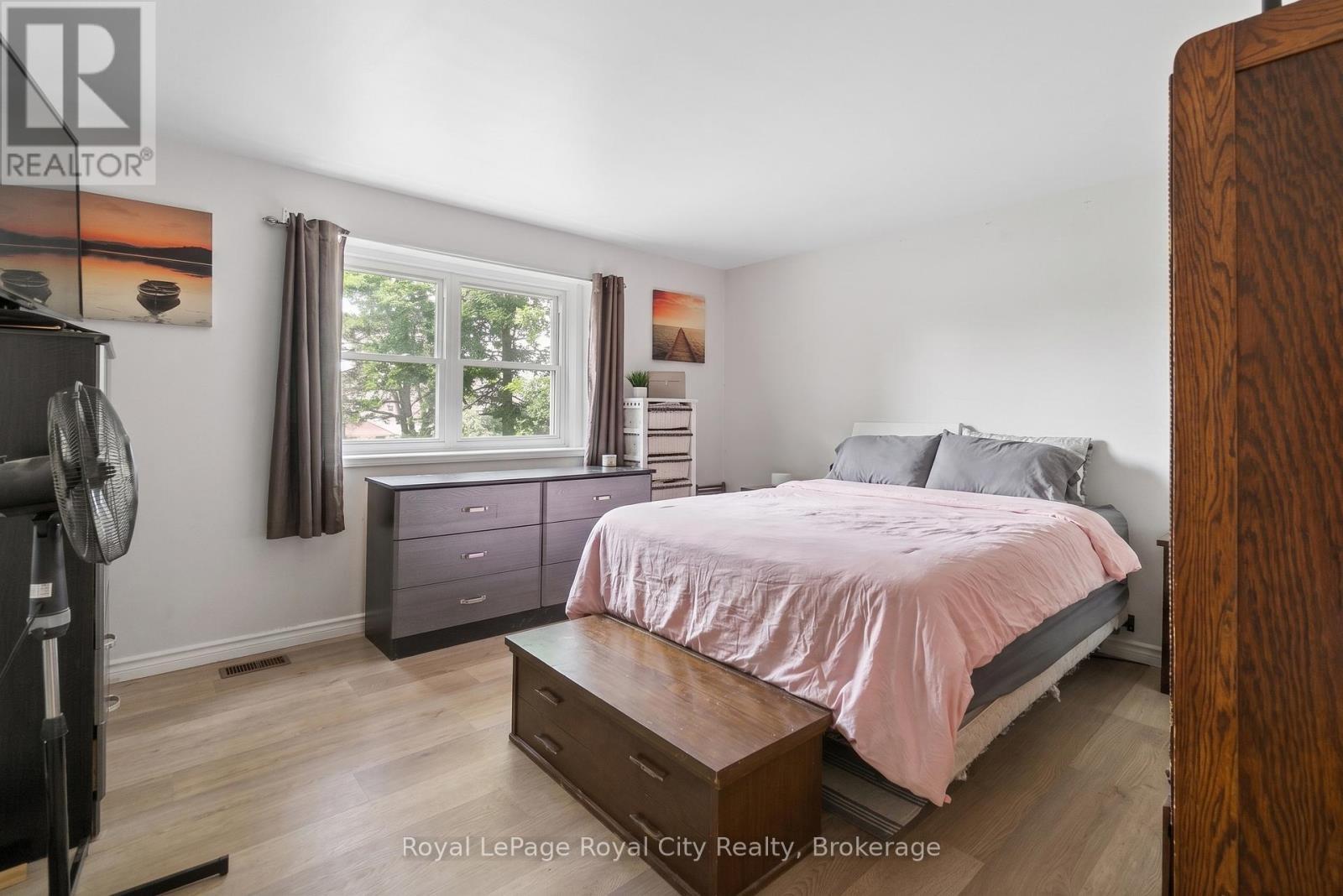 












5700 HIGHWAY 6

,
Guelph/Eramosa,




Ontario
N1H6J7

