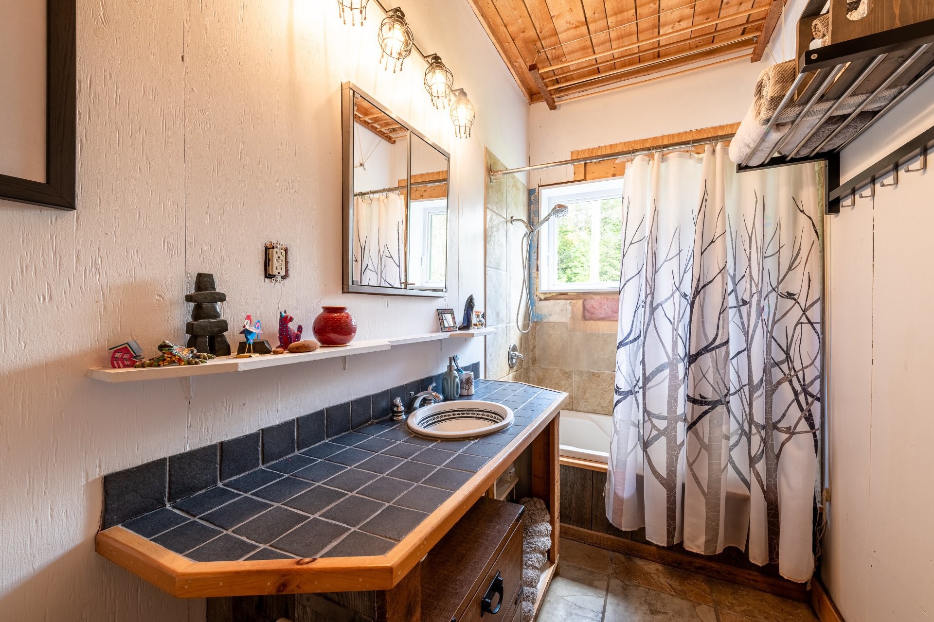 









2658


9e Rang

,
Sainte-Agathe-des-Monts,




QC
J8C0P9

