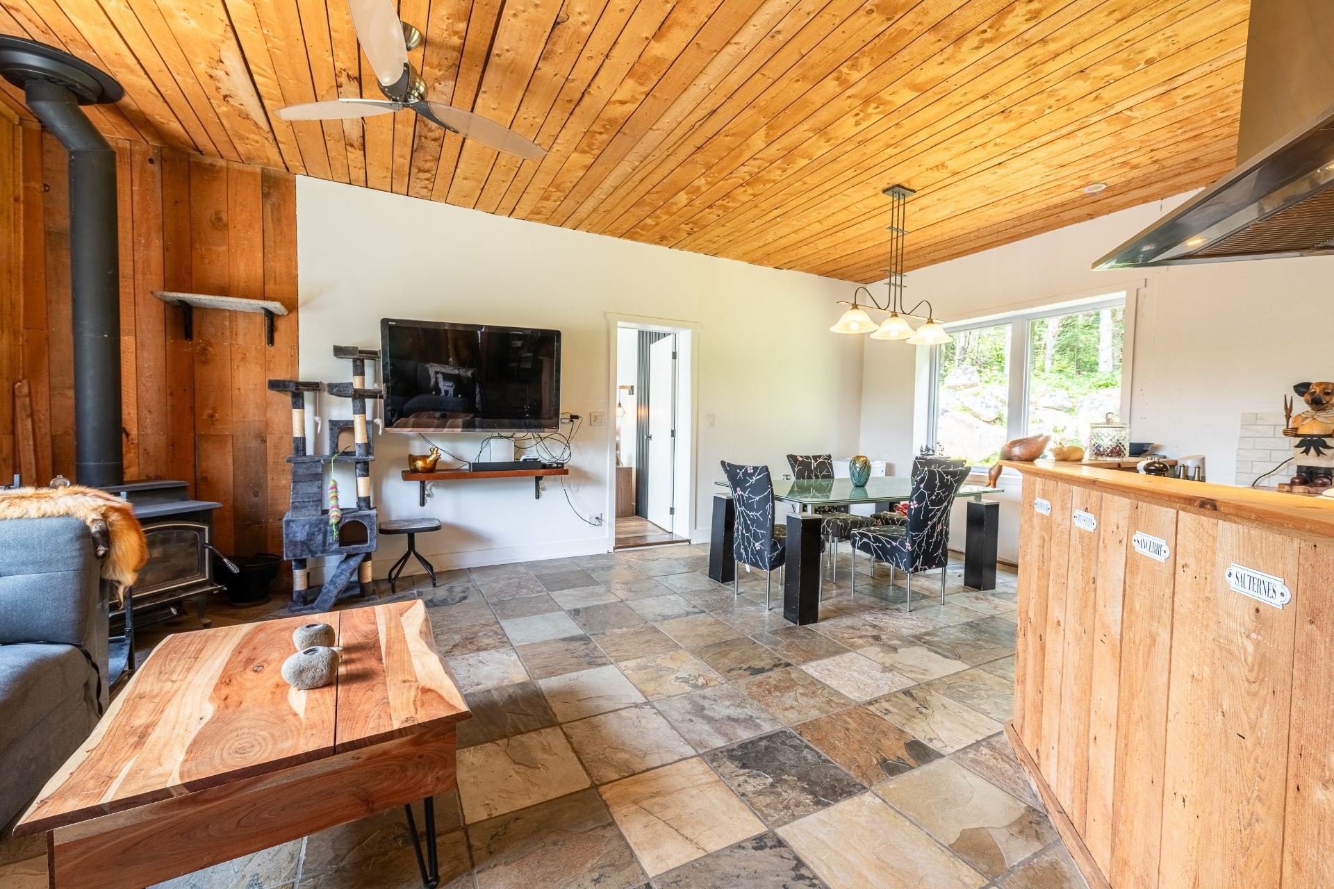 









2658


9e Rang

,
Sainte-Agathe-des-Monts,




QC
J8C0P9

