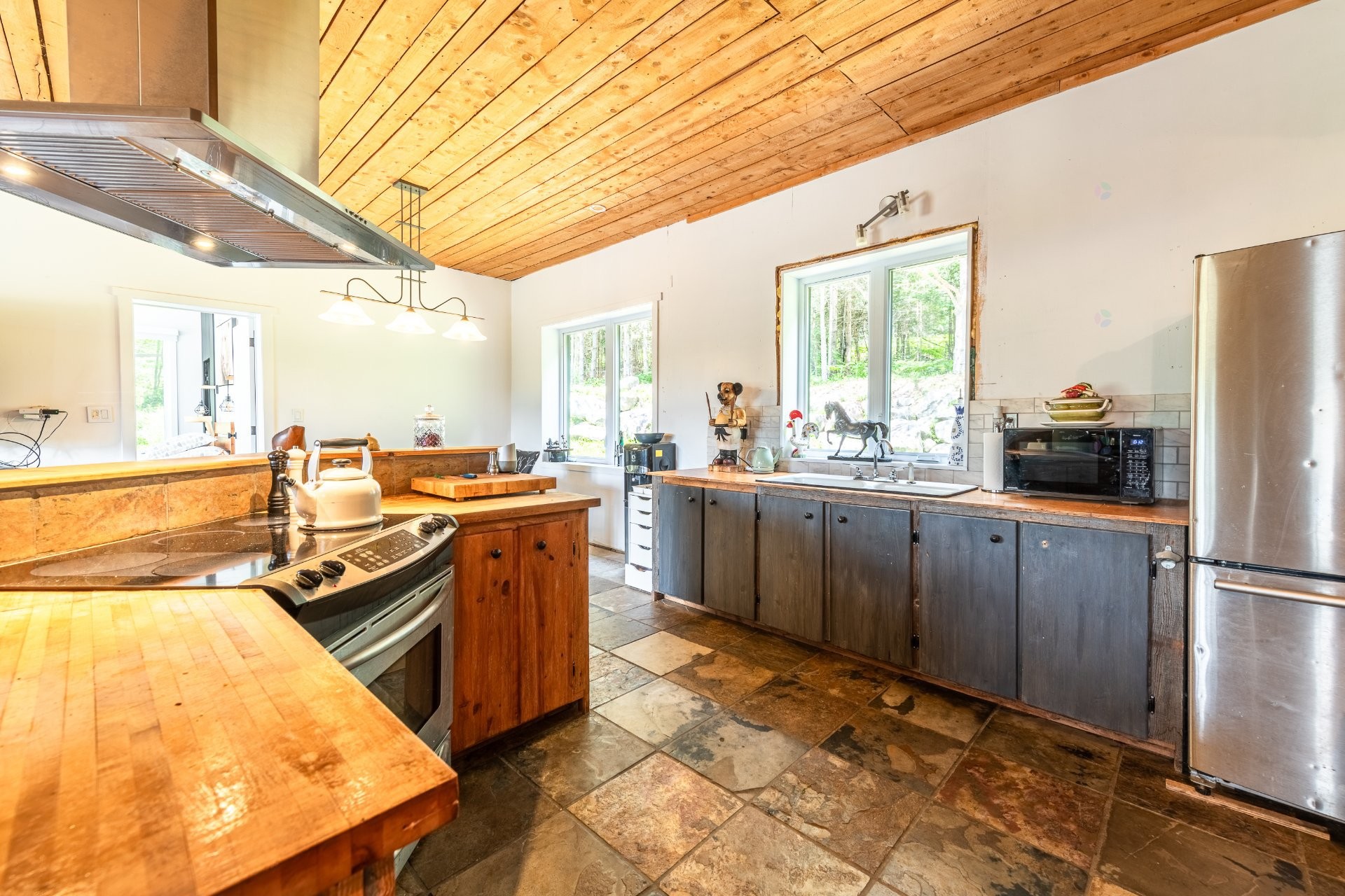 









2658


9e Rang

,
Sainte-Agathe-des-Monts,




QC
J8C0P9

