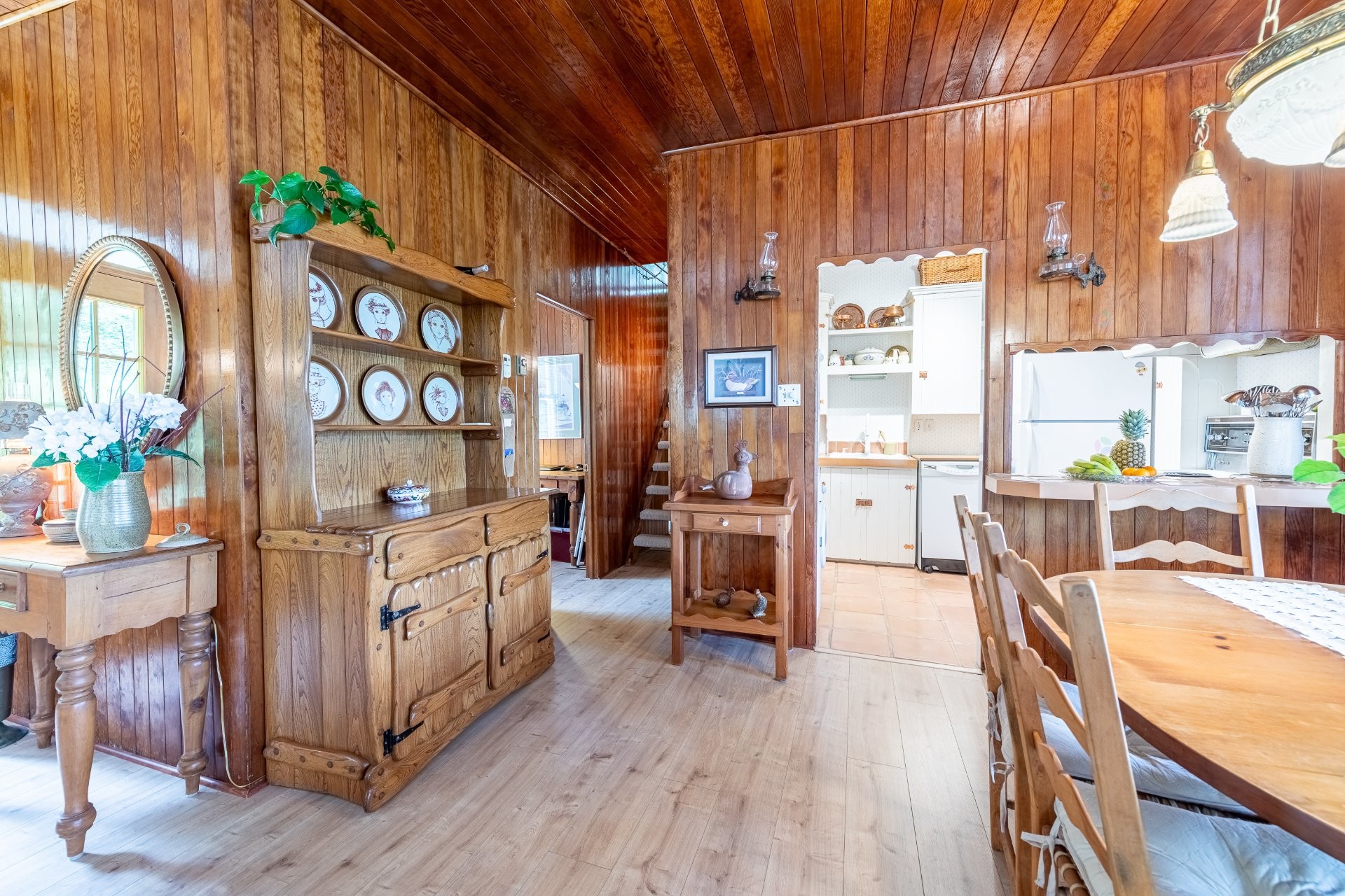 









2196


Ch. Tison

,
Sainte-Lucie-des-Laurentides,




QC
J0T2J0


