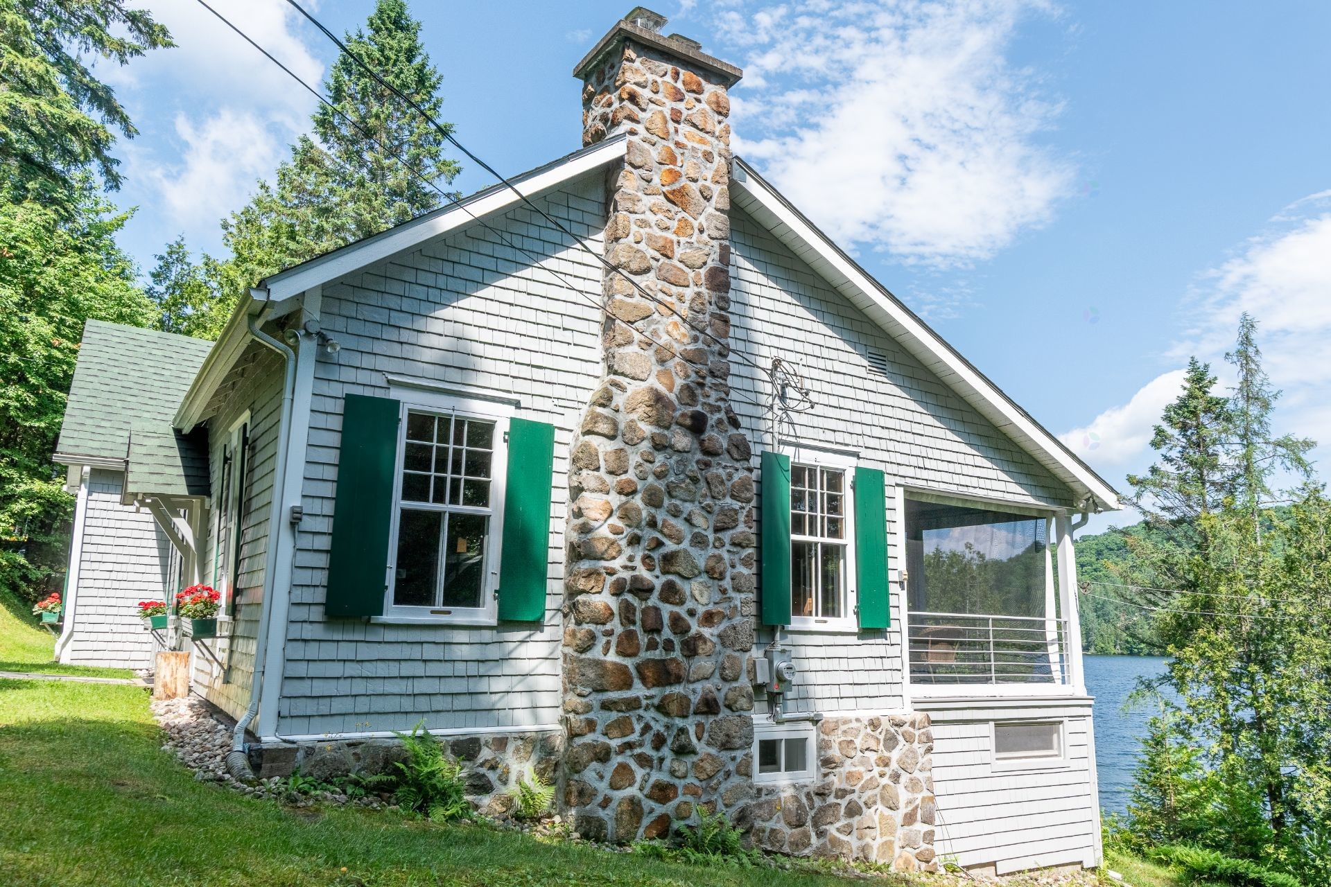 









2196


Ch. Tison

,
Sainte-Lucie-des-Laurentides,




QC
J0T2J0

