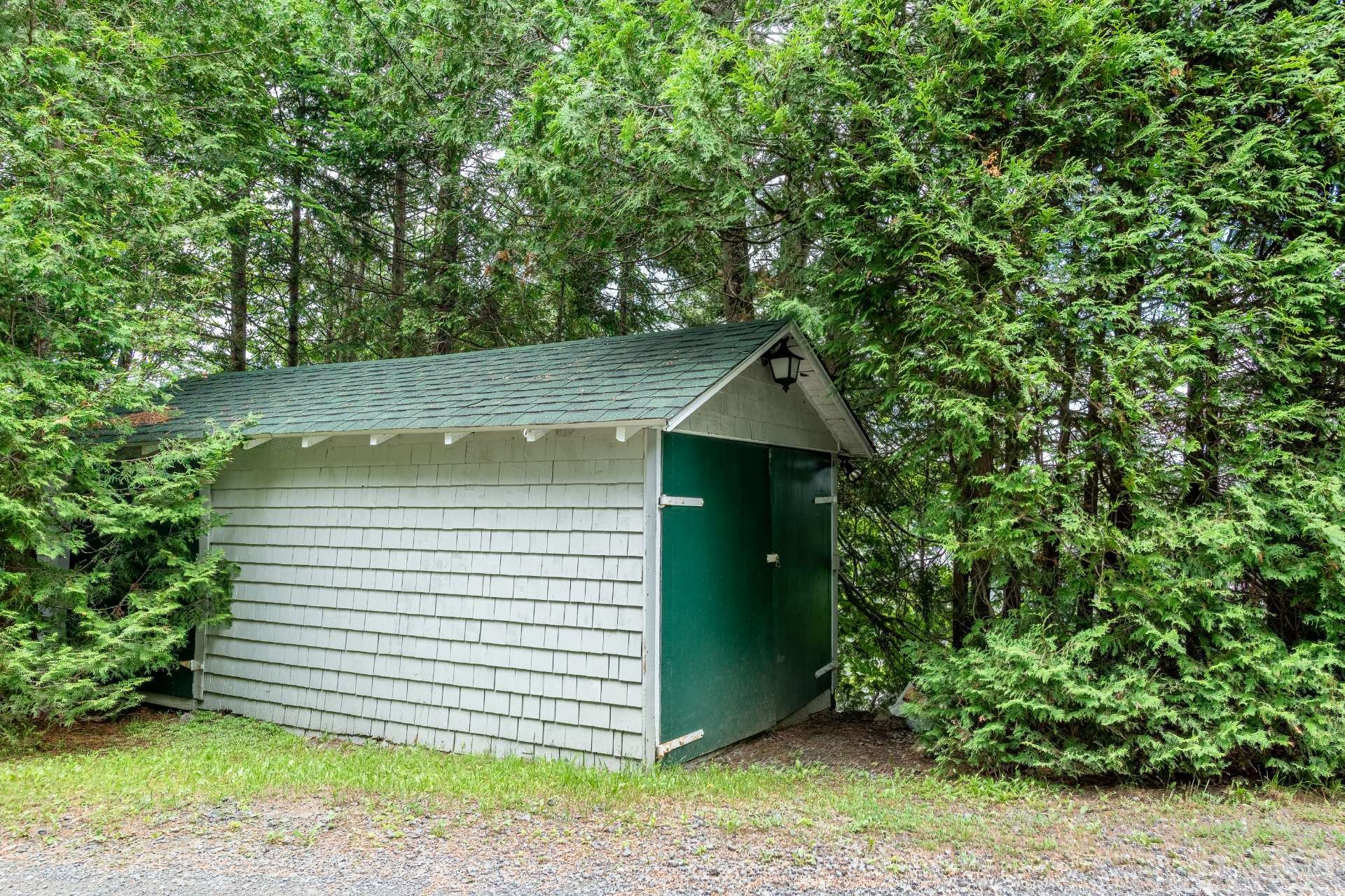 









2196


Ch. Tison

,
Sainte-Lucie-des-Laurentides,




QC
J0T2J0

