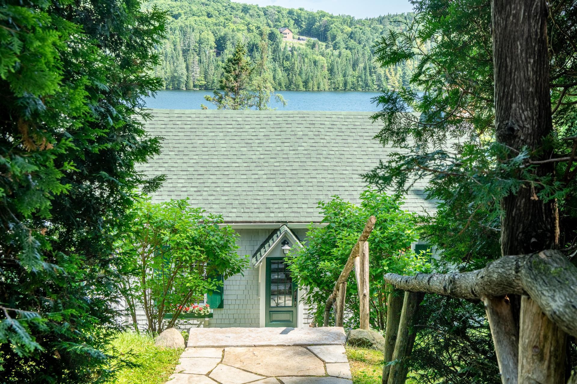 









2196


Ch. Tison

,
Sainte-Lucie-des-Laurentides,




QC
J0T2J0

