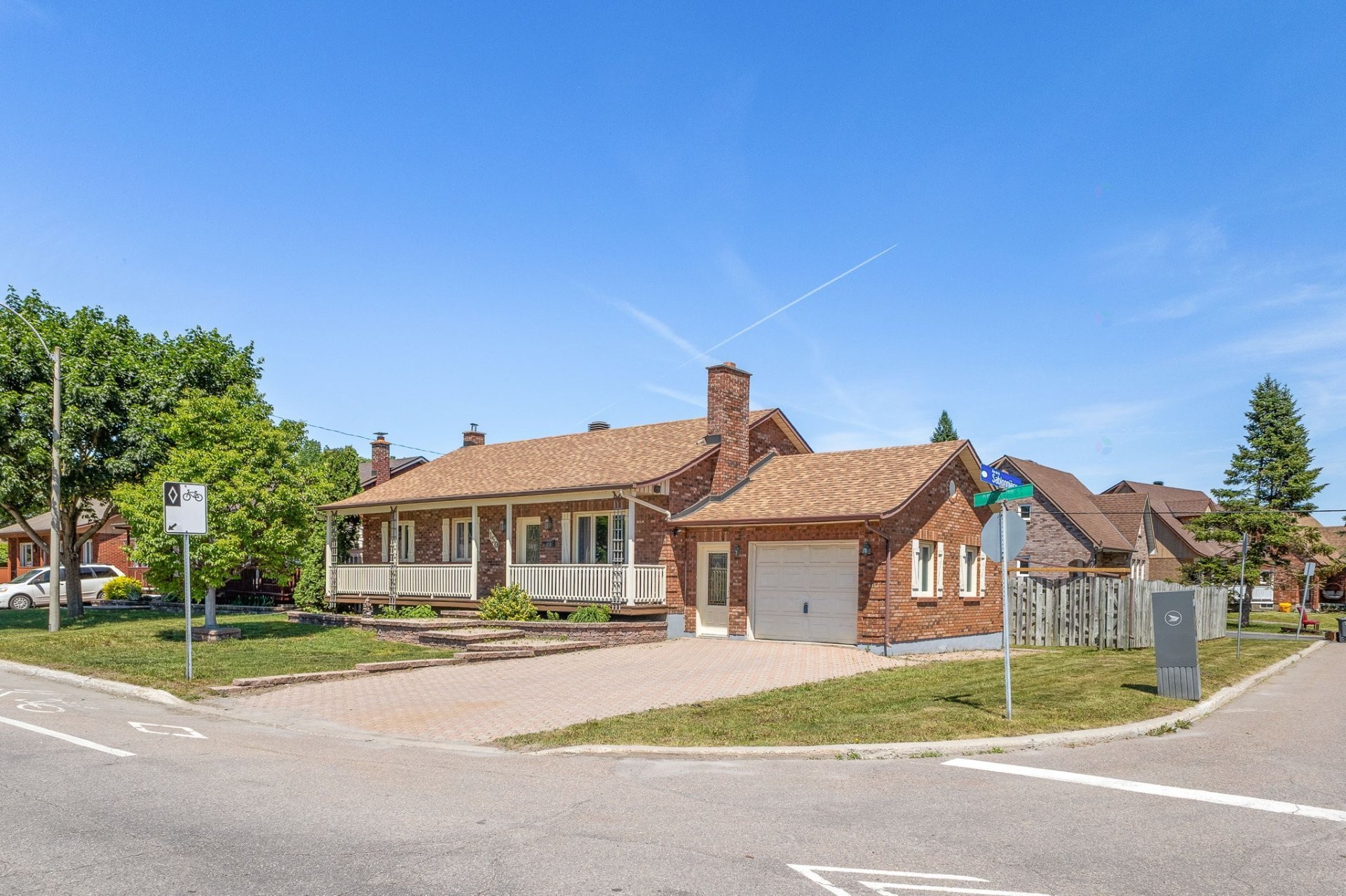 









150


Rue des Sables

,
Gatineau (Gatineau),




QC
J8P7K1

