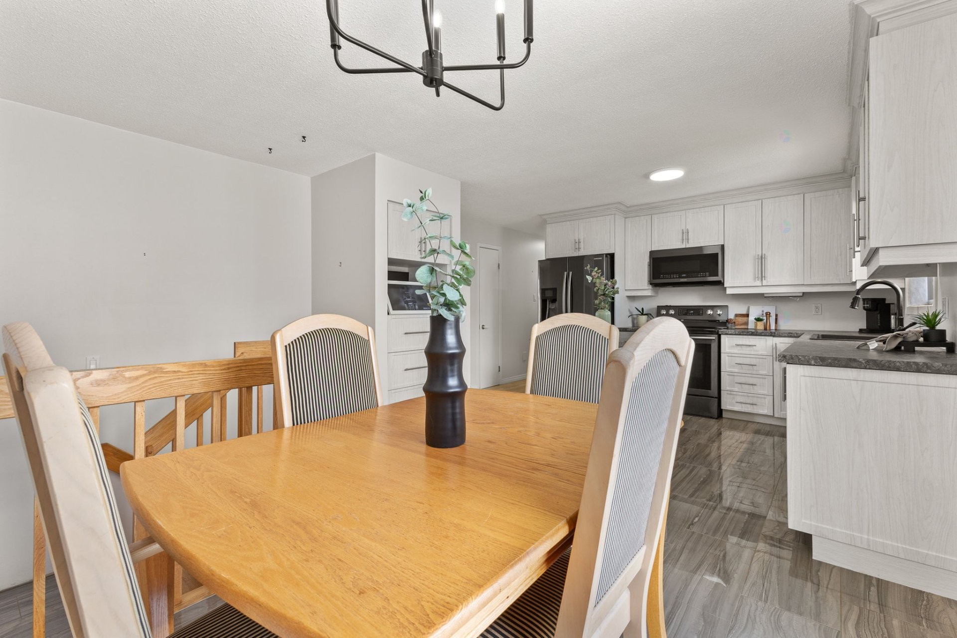 









150


Rue des Sables

,
Gatineau (Gatineau),




QC
J8P7K1

