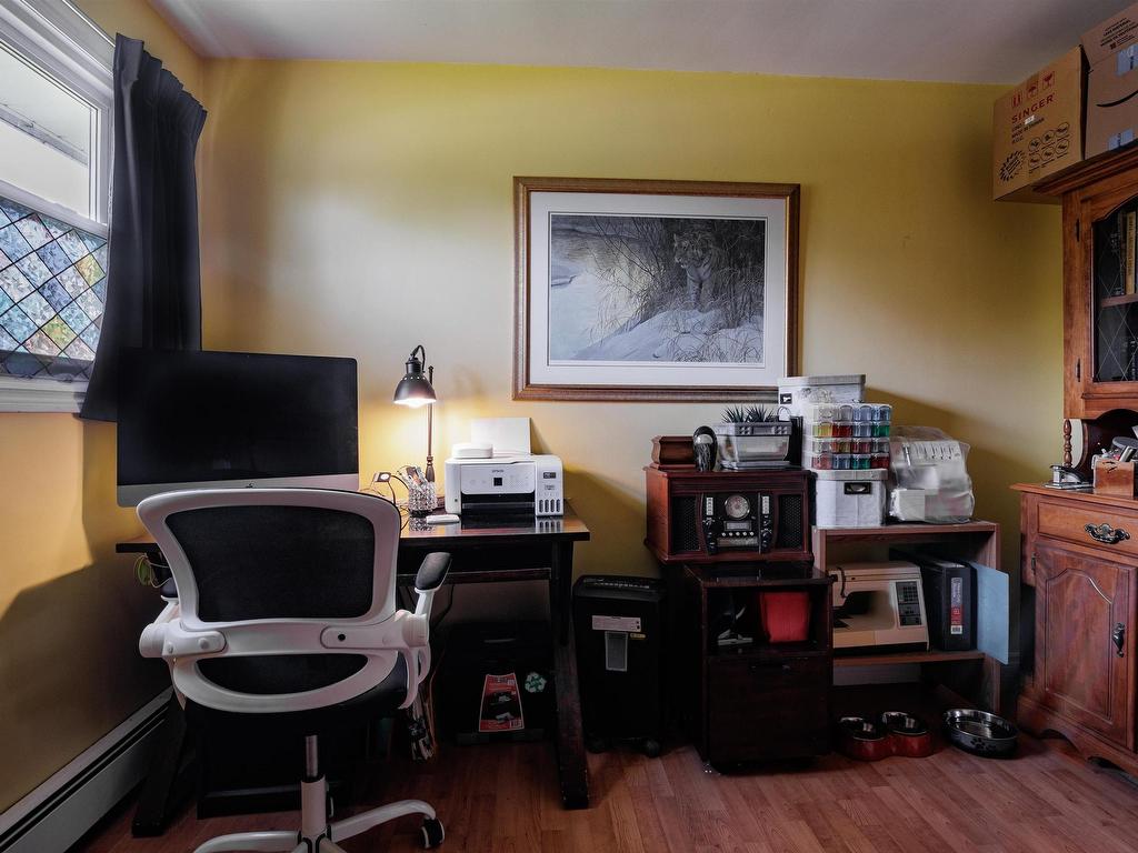 












9 Evergreen Drive

,
Salmon River,




NS
B2N 5J2


