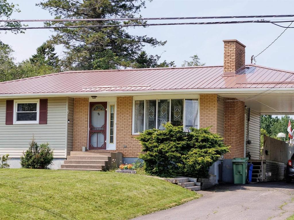 












9 Evergreen Drive

,
Salmon River,




NS
B2N 5J2


