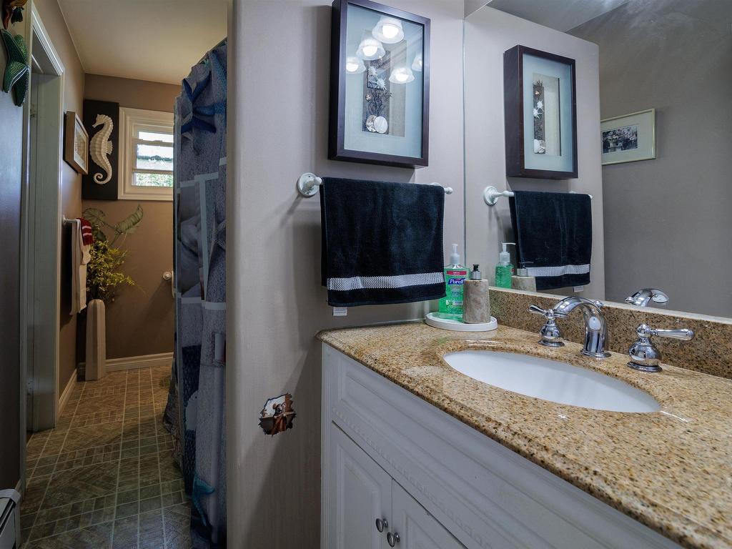 












9 Evergreen Drive

,
Salmon River,




NS
B2N 5J2

