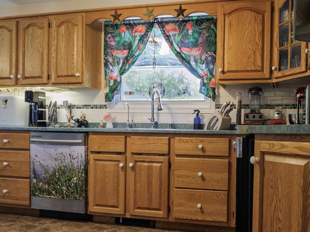












9 Evergreen Drive

,
Salmon River,




NS
B2N 5J2

