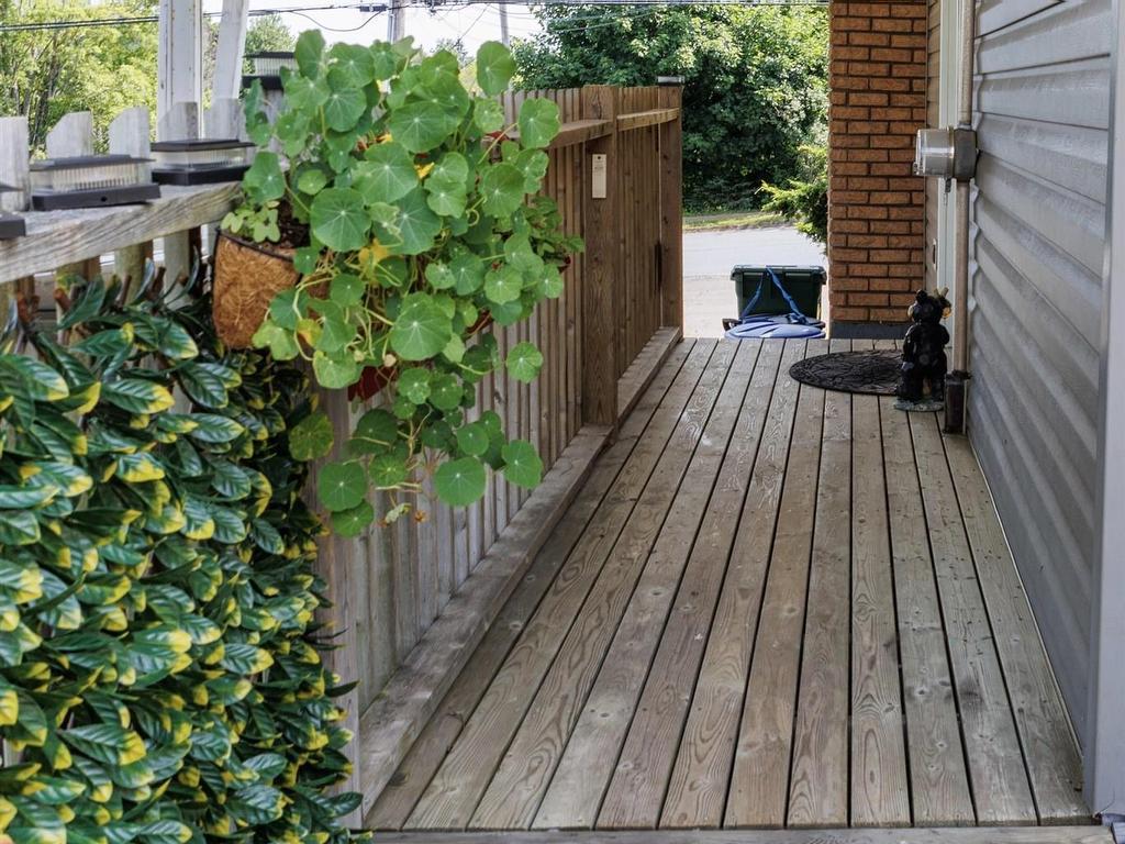 












9 Evergreen Drive

,
Salmon River,




NS
B2N 5J2

