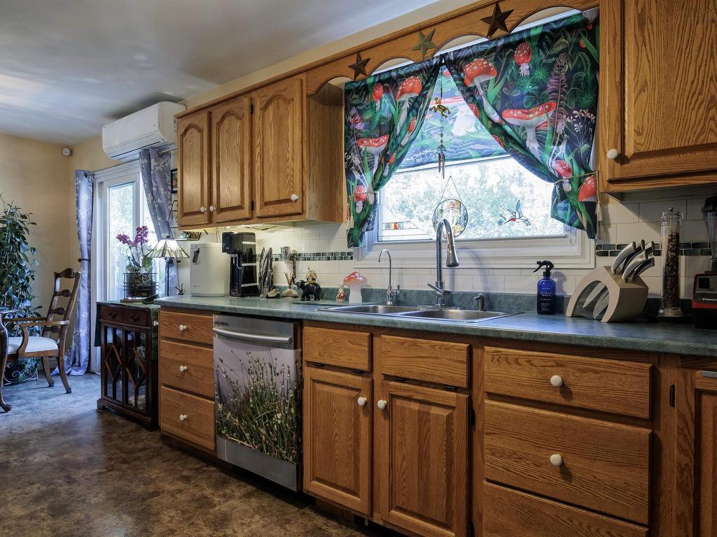 












9 Evergreen Drive

,
Salmon River,




NS
B2N 5J2

