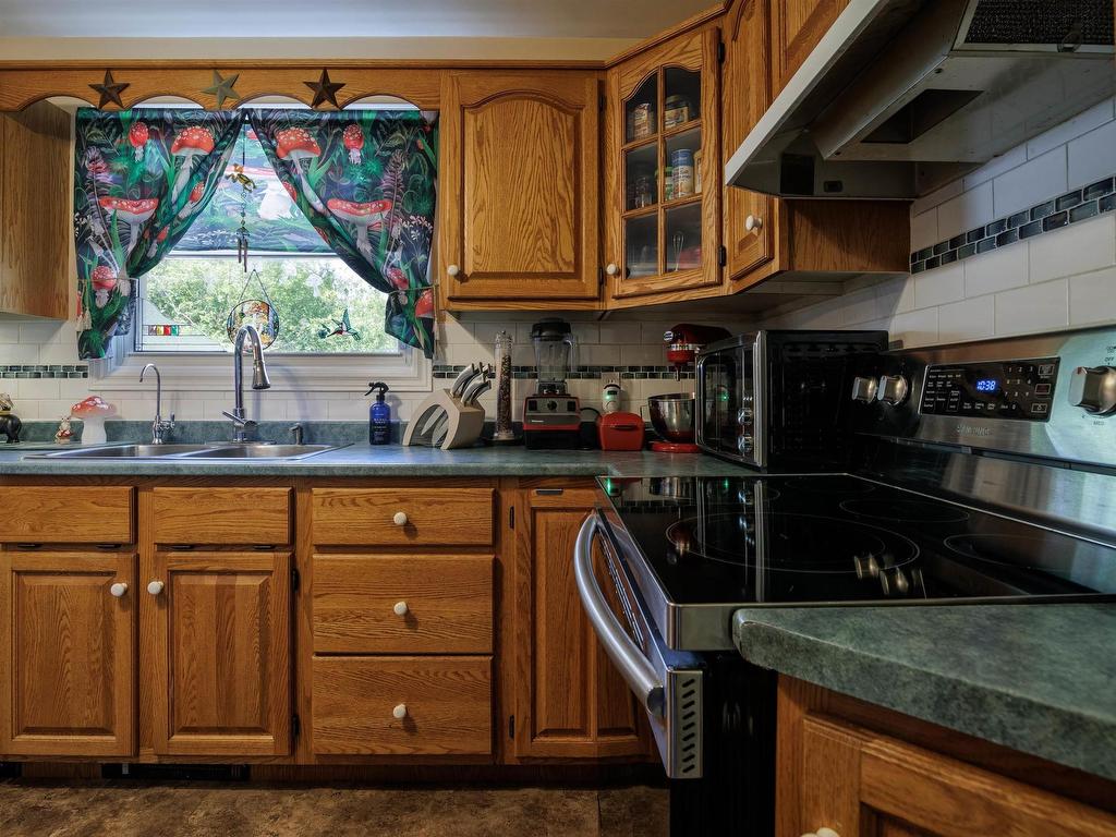 












9 Evergreen Drive

,
Salmon River,




NS
B2N 5J2

