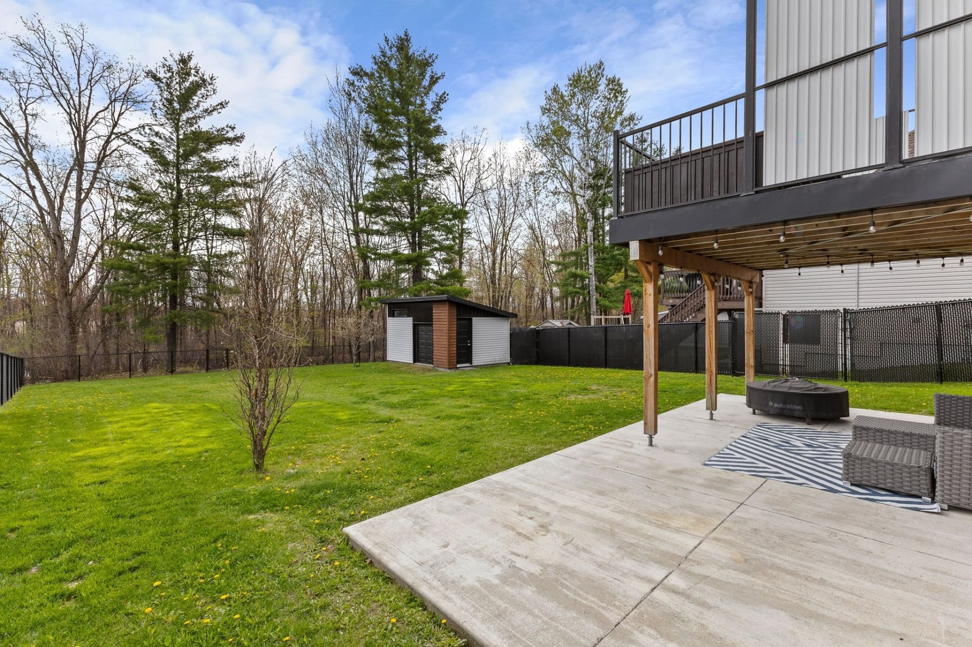 









464


Rue Jeannine-Grégoire-Ross

,
Gatineau (Gatineau),




QC
J8P0C5

