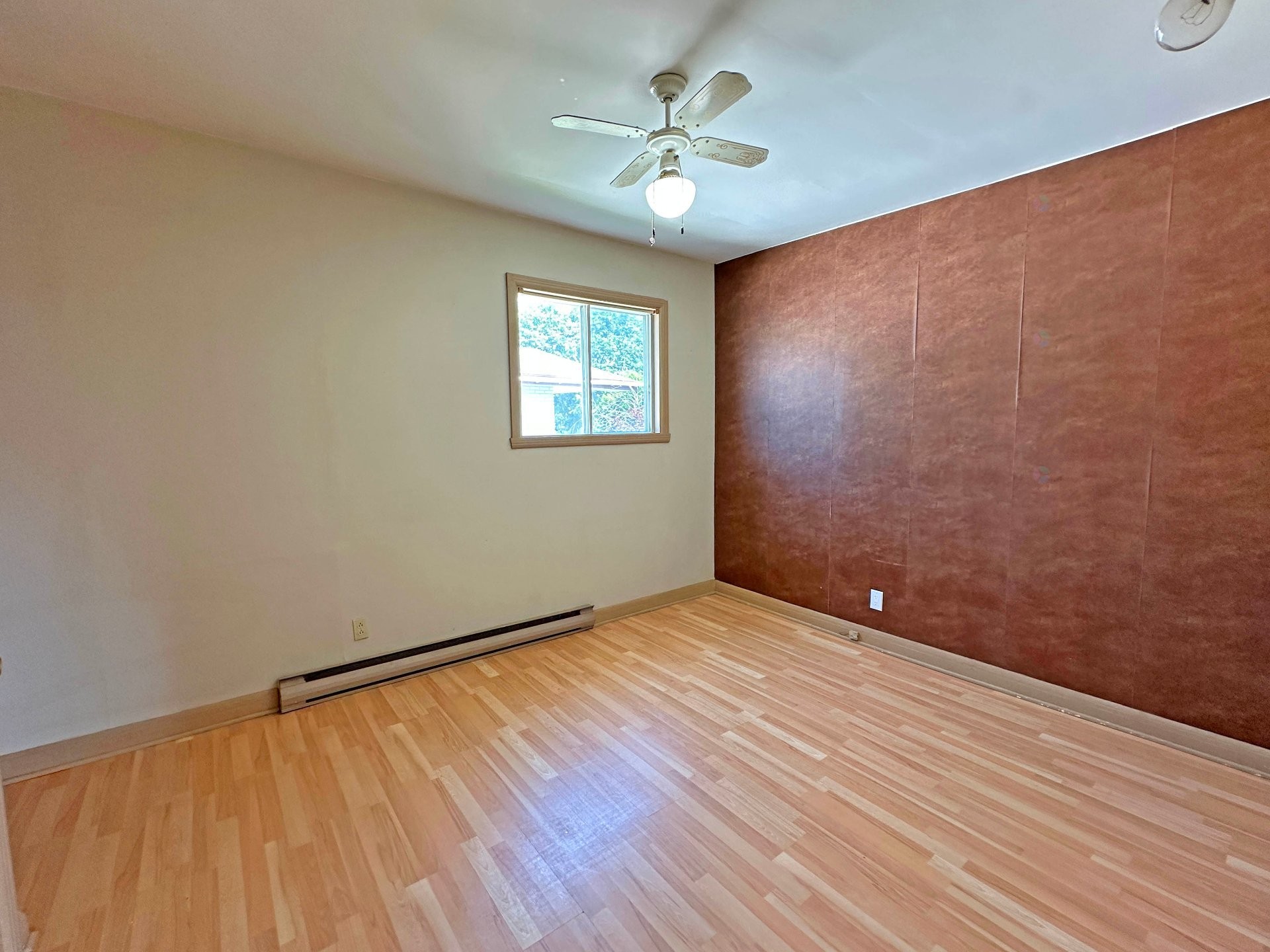 









126


36e Avenue

,
Sainte-Marthe-sur-le-Lac,




QC
J0N1P0

