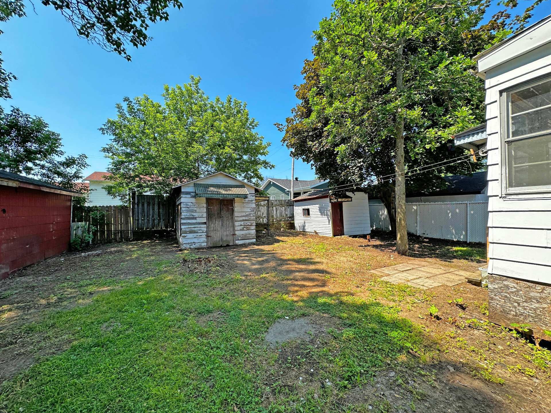 









126


36e Avenue

,
Sainte-Marthe-sur-le-Lac,




QC
J0N1P0


